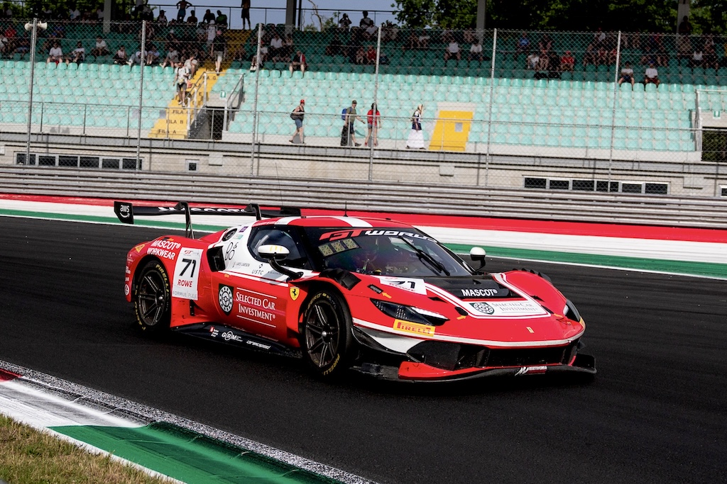 Gennembrud til Selected Car Racing på Monza.
(Foto: Stine Schjøtler / Selected Car Group)